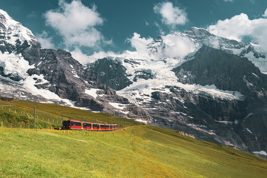 Switzerland adventure tour package Jungfrau snow mountain view