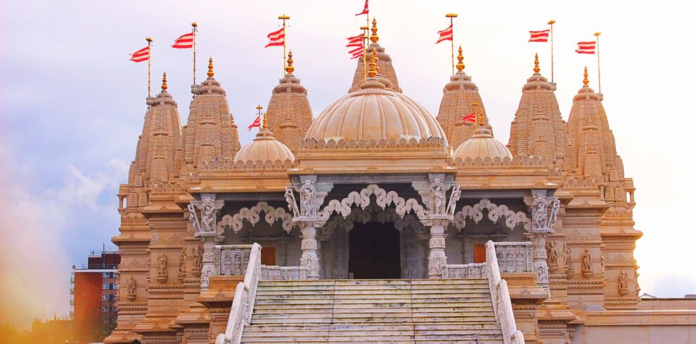 Gujarat tour package Dwarka temple spiritual heritage view