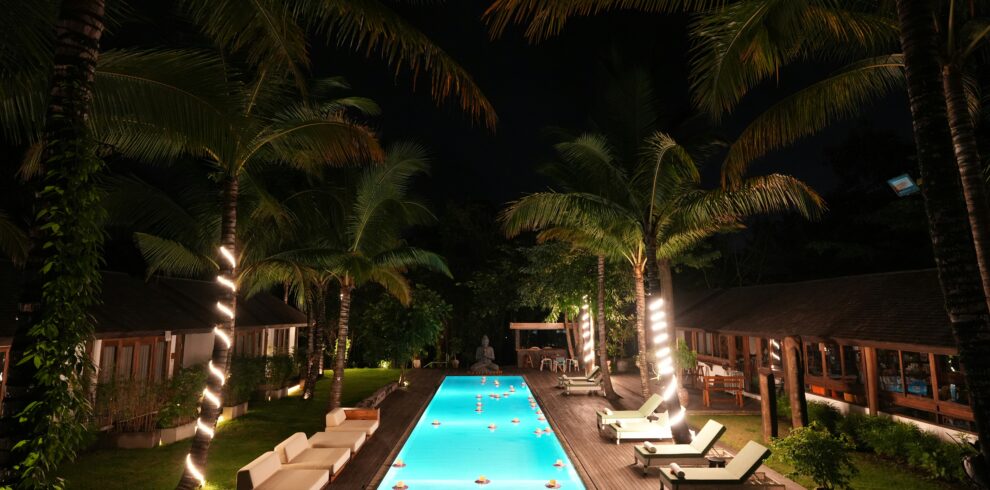 Luxury Lakshadweep tour package beach resort ocean view