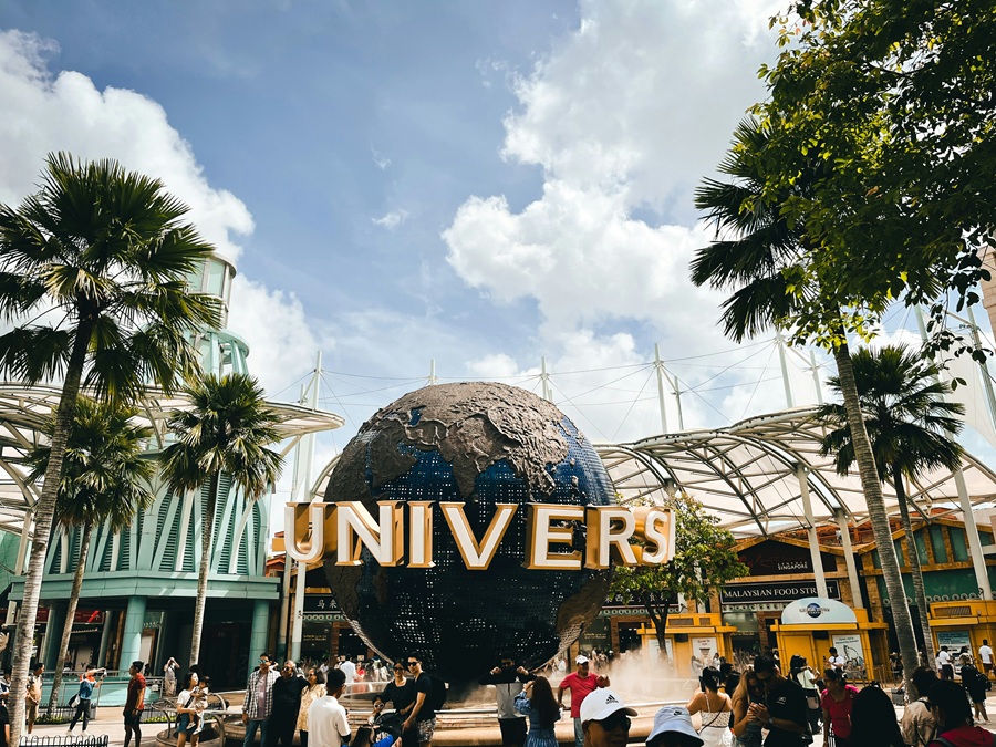 Singapore family tour package Universal Studios theme park view